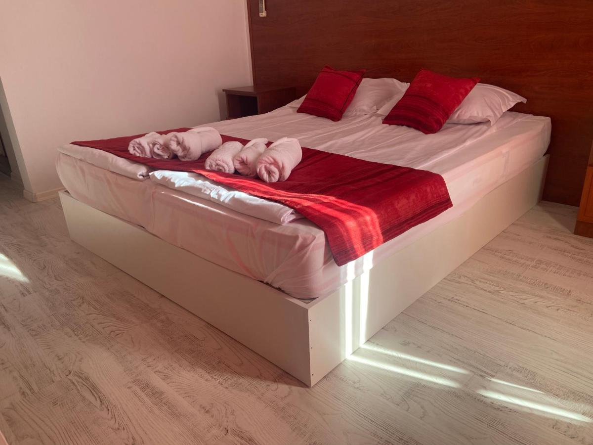 Ribarska Sreshta Family Hotel Царёво Экстерьер фото