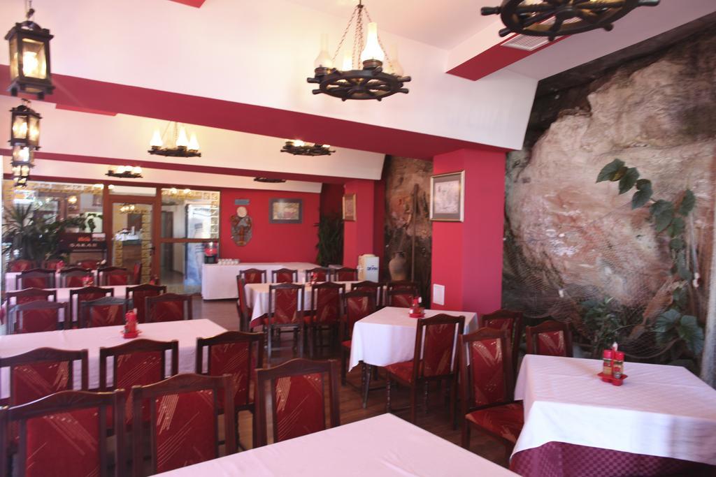 Ribarska Sreshta Family Hotel Царёво Экстерьер фото